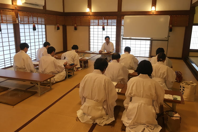 崇敬会－八坂神社セミナーの様子