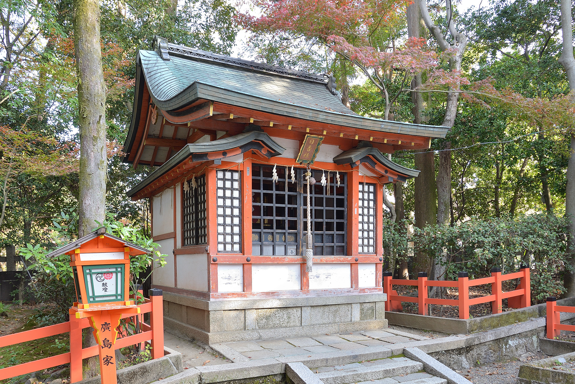 お社・ご祭神｜八坂神社